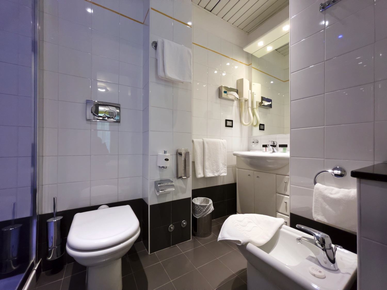 Bagno Camere Lignano Sabbiadoro Hotel 03